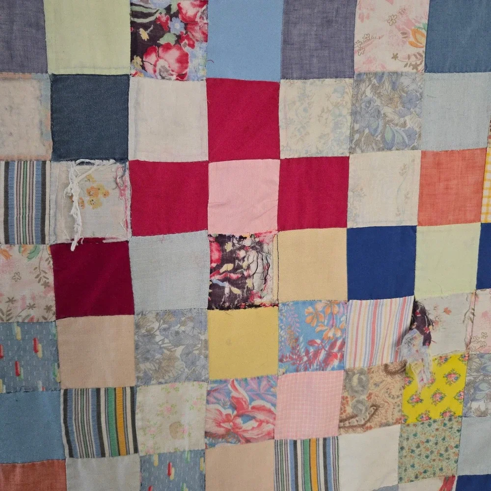 VTG Handmade Scrappy Patchwork Quilt Distressed 70x84 Scrap Fabric Floral Border